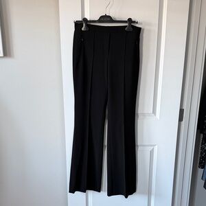 Theory Elegant Black Boot Cut Pants. EXCELLENT CONDITION
